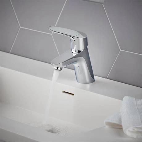 Hansgrohe Focus Single Lever Basin Mixer 70 without Waste - 31733000 5 Hansgrohe Focus Single Lever Basin Mixer 70 without Waste - 31733000 - Image 3