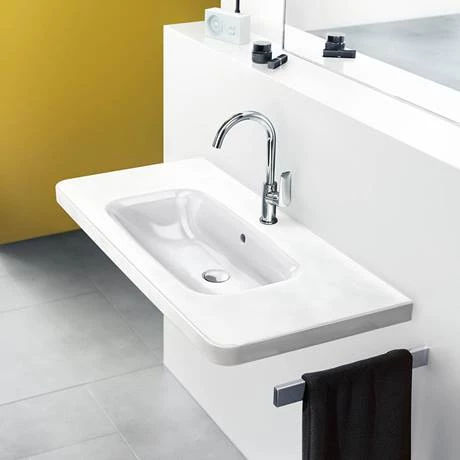 Hansgrohe Logis Single Lever Basin Mixer 210 with Swivel Spout and Pop-up Waste - 71130000 4 Hansgrohe Logis Single Lever Basin Mixer 210 with Swivel Spout and Pop-up Waste - 71130000 - Image 2