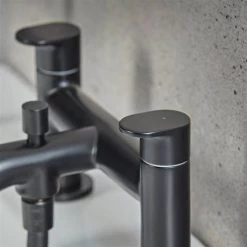 Hansgrohe Vernis Blend Bath Shower Mixer with Kit - Matt Black - 71461670 -Contemporary Taps Sales Store 71461670.ai4 460