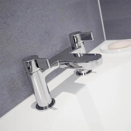 Bristan Clio Bath Filler 4 Bristan Clio Bath Filler - Image 2